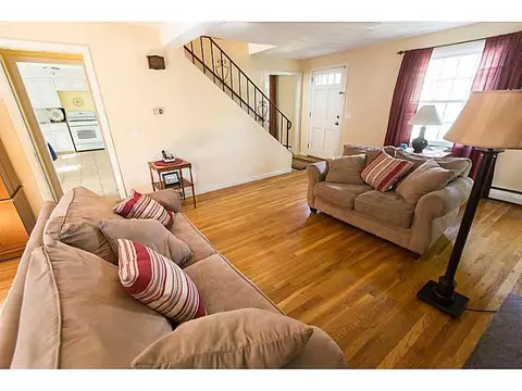 83 Sandro Dr, Warwick, RI 02886 photo 5