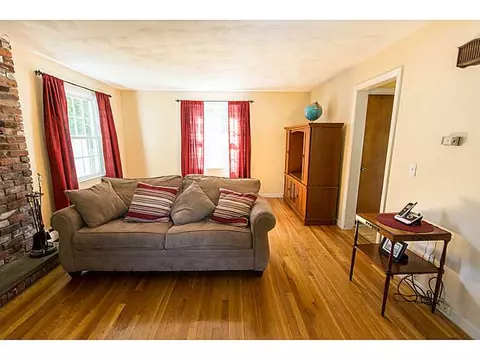 83 Sandro Dr, Warwick, RI 02886 photo 4