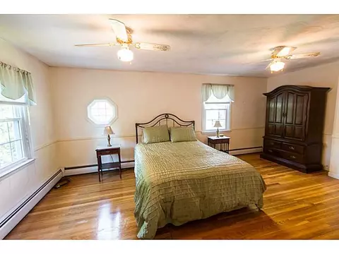 83 Sandro Dr, Warwick, RI 02886 photo 16