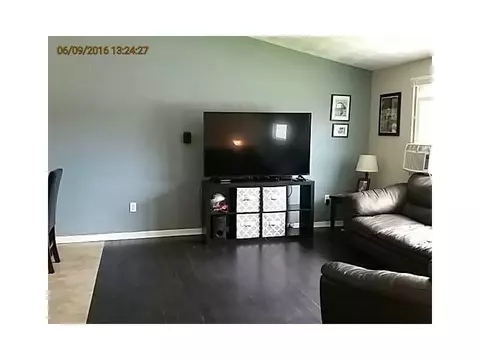2 Jefferson St, Warwick, RI 02888 photo 11