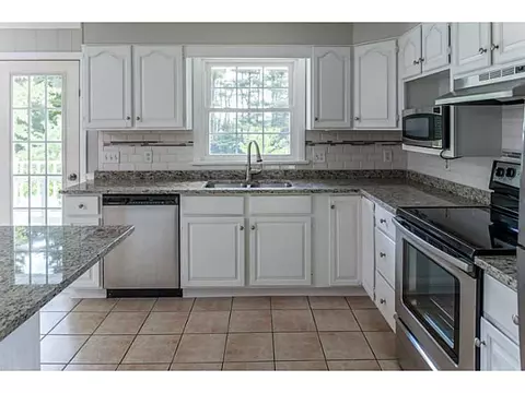 7 David Ave, Westerly, RI 02891 photo 9