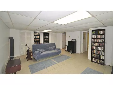 33 Evergreen Dr, Exeter, RI 02822 photo 11