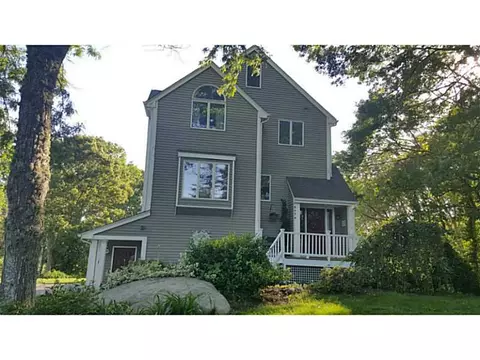 40 Trolley Ln, Westerly, RI 02891 photo 3