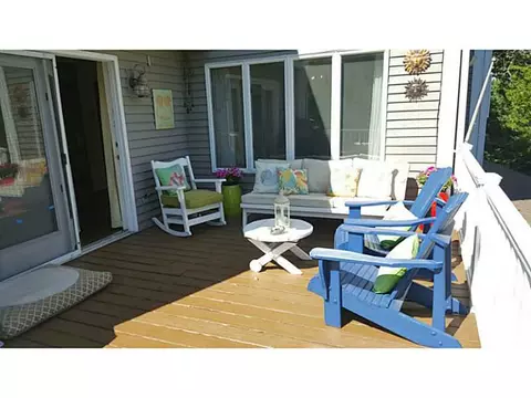 40 Trolley Ln, Westerly, RI 02891 photo 4
