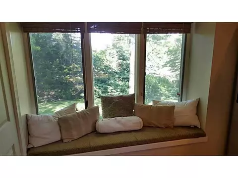 40 Trolley Ln, Westerly, RI 02891 photo 10