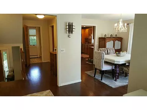 40 Trolley Ln, Westerly, RI 02891 photo 12