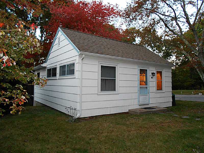 88 Old Post Rd, Westerly, RI 02891 photo 1