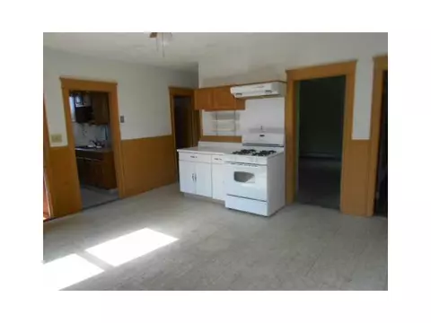 36 Cold Spring Pl, Woonsocket, RI 02895 photo 24