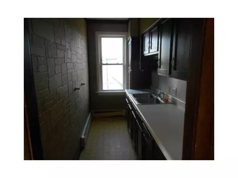 36 Cold Spring Pl, Woonsocket, RI 02895 photo 14
