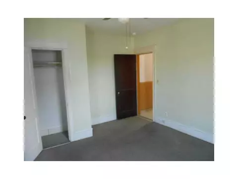 36 Cold Spring Pl, Woonsocket, RI 02895 photo 9