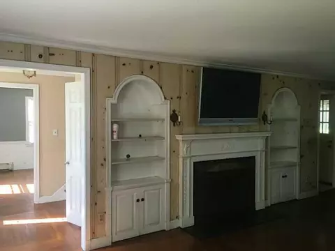 651 Harris Ave, Woonsocket, RI 02895 photo 4