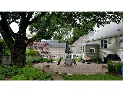 78 Newbury Ave, Woonsocket, RI 02895 photo 11