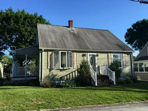 78 Newbury Ave, Woonsocket, RI 02895 photo 1
