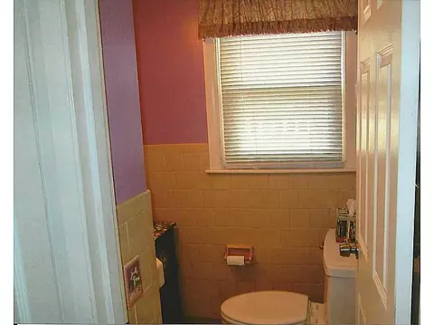 9 Tomahawk Ct, Warwick, RI 02886 photo 2