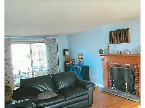 9 Tomahawk Ct, Warwick, RI 02886 photo 12