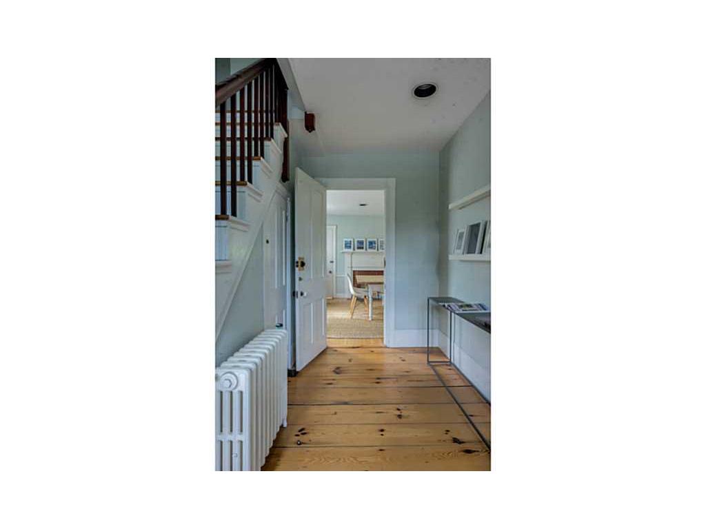 7 Main St, Little Compton, RI 02837 photo 6