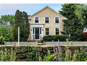 7 Main St, Little Compton, RI 02837 photo 1