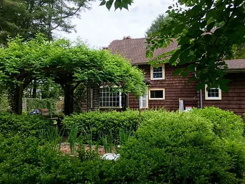 12 Hydro Dr, Westerly, RI 02891 photo 3