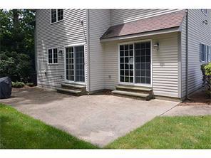 23 Andersen Ct, Westerly, RI 02891 photo 3