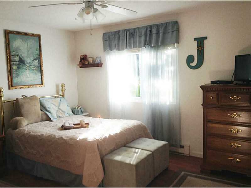 492 Round Hill Ct, Warwick, RI 02886 photo 11