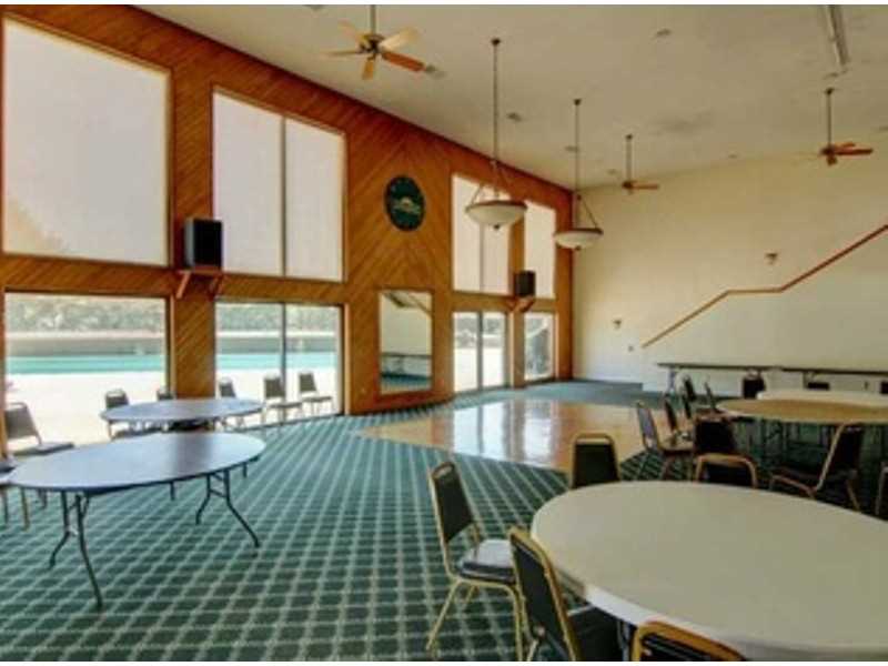 492 Round Hill Ct, Warwick, RI 02886 photo 14