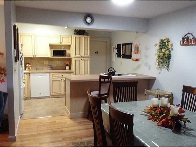 492 Round Hill Ct, Warwick, RI 02886 photo 7