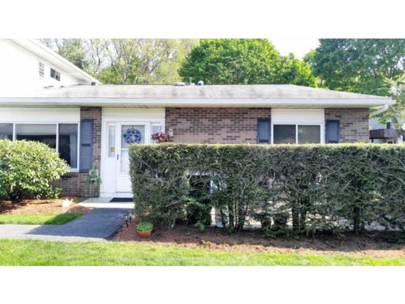 492 Round Hill Ct, Warwick, RI 02886 photo 1