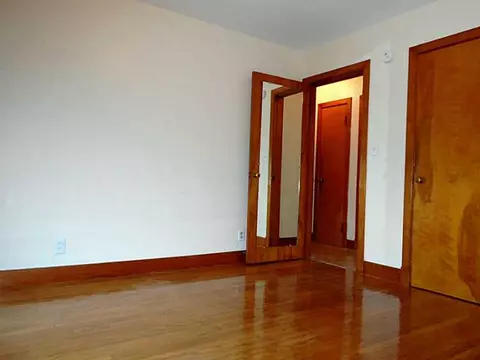71 Napoleon St, Woonsocket, RI 02895 photo 7