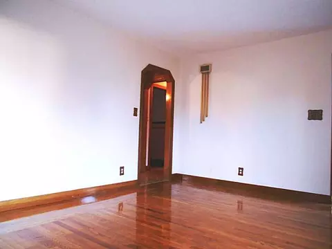 71 Napoleon St, Woonsocket, RI 02895 photo 6