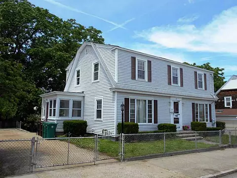 71 Napoleon St, Woonsocket, RI 02895 photo 2