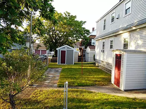 71 Napoleon St, Woonsocket, RI 02895 photo 19