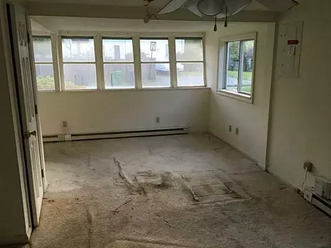 32 Guild Ave, Warwick, RI 02889 photo 5