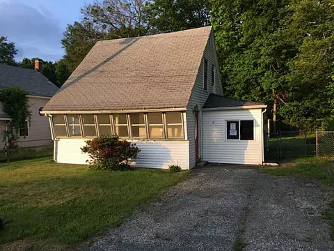 32 Guild Ave, Warwick, RI 02889 photo 2