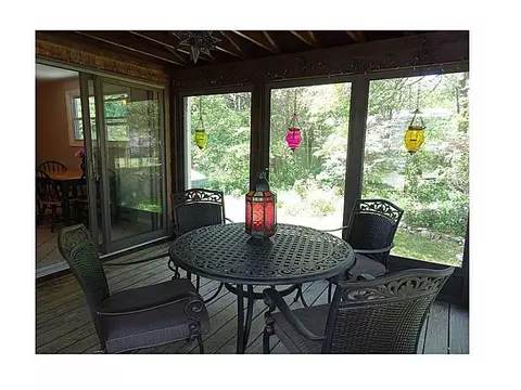 21 Hemlock Dr, Exeter, RI 02822 photo 3