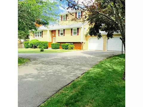 3 Low Ln, Bristol, RI 02809 photo 1