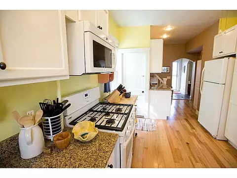 86 Bluff Ave, Warwick, RI 02889 photo 5