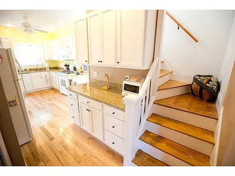 86 Bluff Ave, Warwick, RI 02889 photo 14