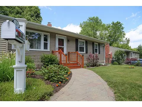 79 Macarthur Blvd, Coventry, RI 02816 photo 1