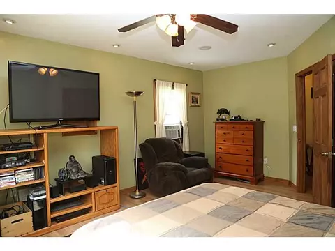 79 Macarthur Blvd, Coventry, RI 02816 photo 13