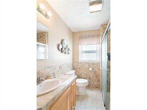 144 Circuit Dr, East Providence, RI 02915 photo 15
