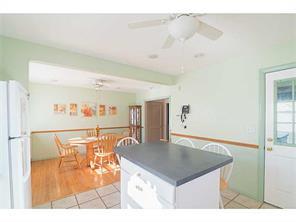 144 Circuit Dr, East Providence, RI 02915 photo 11