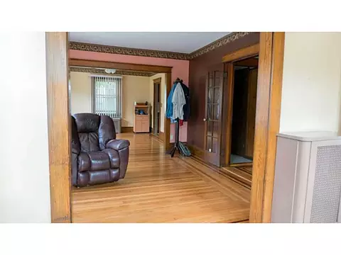 283 Atlantic Ave, Warwick, RI 02888 photo 4