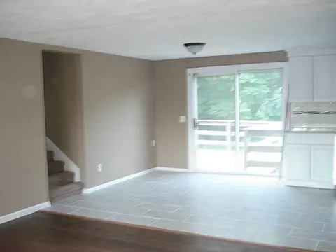 155 Sandy Ln, Warwick, RI 02888 photo 5