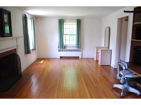 61 Estrell Dr, Riverside, RI 02915 photo 16