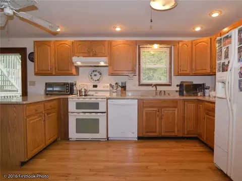 69 Wagner Rd, Westerly, RI 02891 photo 8