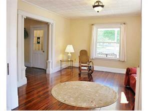 16 Hawkins St, Killingly, CT 06239 photo 4