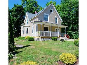 16 Hawkins St, Killingly, CT 06239 photo 1