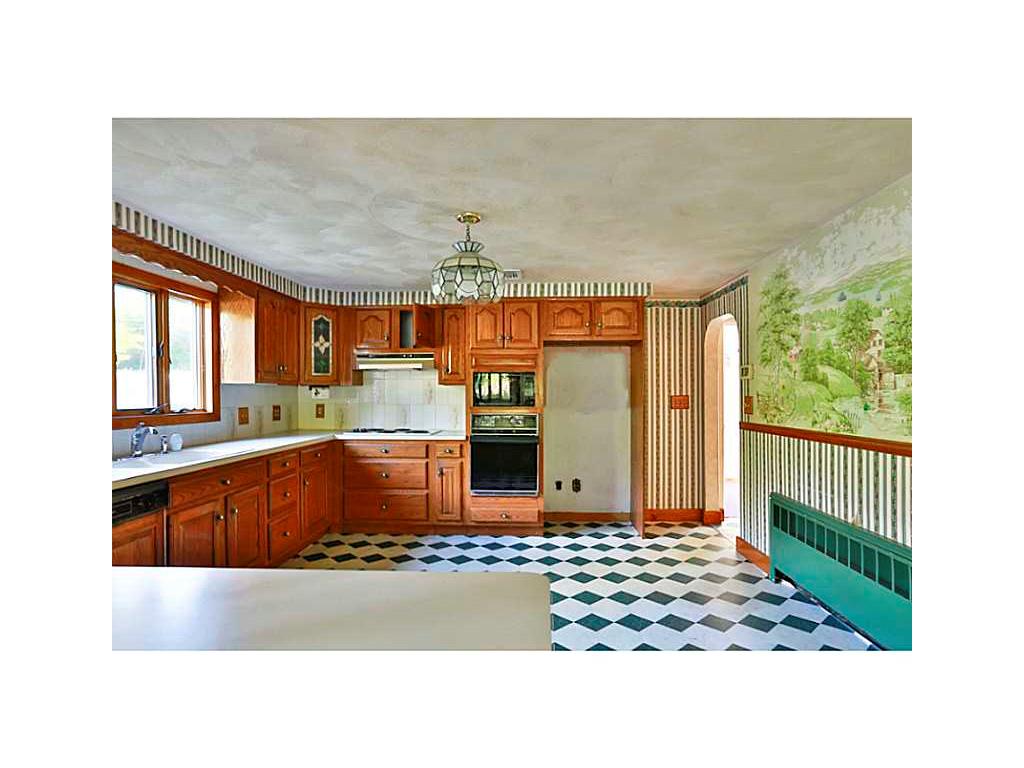 485 Rhodes Ave, Woonsocket, RI 02895 photo 7