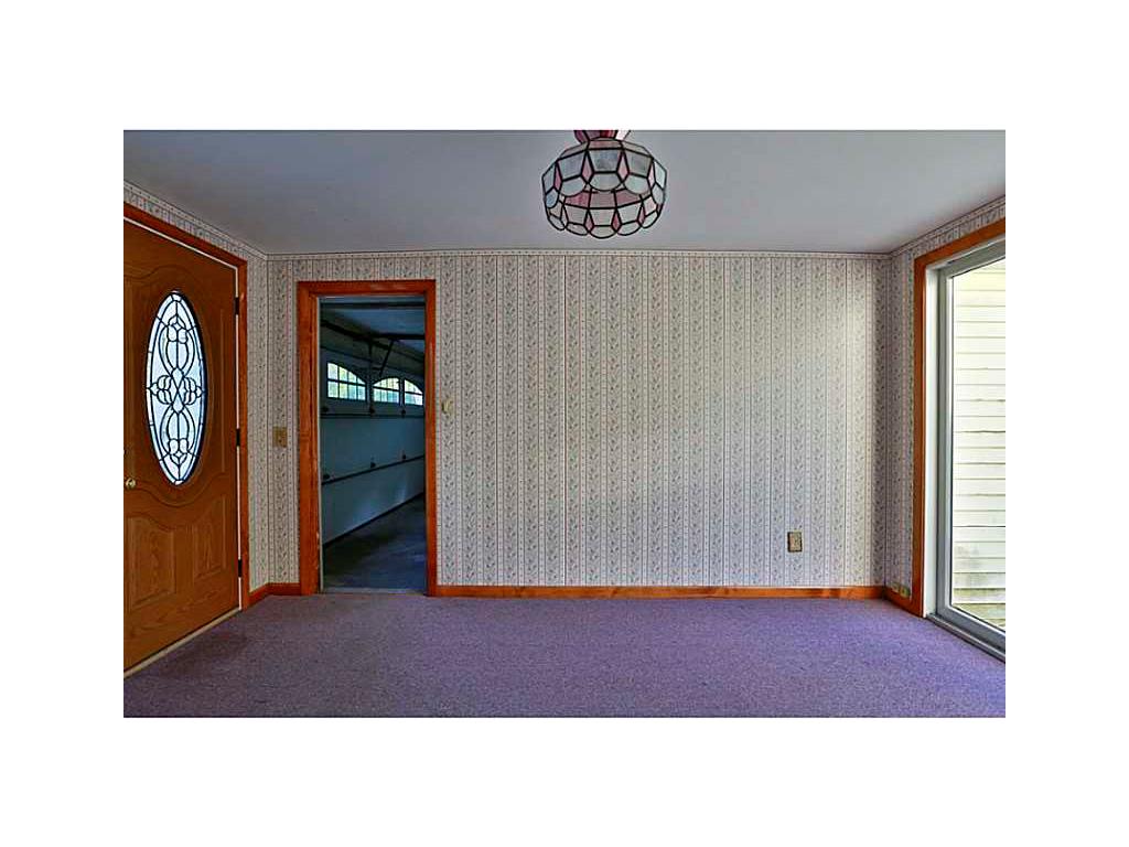 485 Rhodes Ave, Woonsocket, RI 02895 photo 4