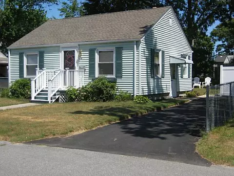 102 Hamilton Ave, Warwick, RI 02886 photo 1
